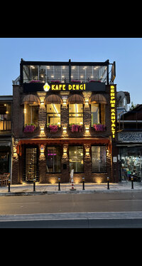 Balat Cafe
